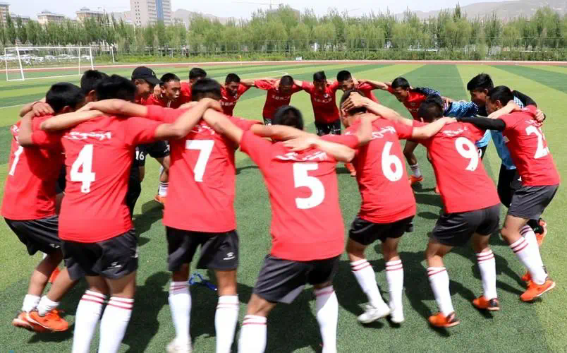 23小兹维列夫网球拍