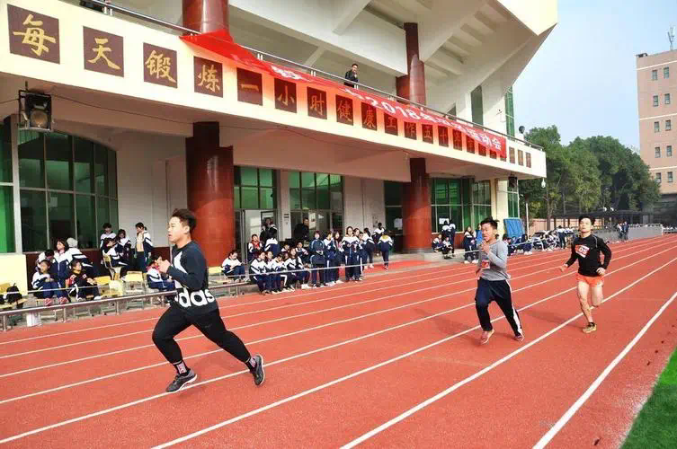 双人网球拍怎么打的好